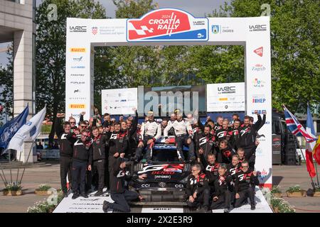 Zagreb, Croatie. 21 avril 2024., en célébrant la finale PodiumDuring FIA World Rally Championship WRC Rally Croatia 2024 21 avril, Zagreb Credit : Independent photo Agency/Alamy Live News Banque D'Images