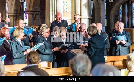 Concert printanier de l'Armée du Salut au temple d'Exeter à St Peter's, Budleigh Salterton. Le Choeur. Banque D'Images