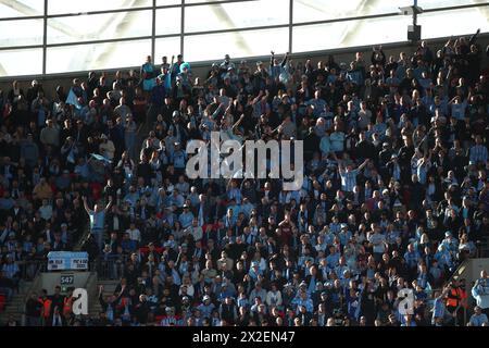 Fans de Coventry City - Coventry City v Manchester United, demi-finale de la Coupe FA Emirates, stade de Wembley, Londres, Royaume-Uni - 21 avril 2024 Banque D'Images