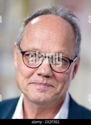 17 avril 2024, Saxe, Leipzig : Kai Gniffke, directeur général de SWR et président d'ARD, aux Journées des médias d'Allemagne centrale à Leipzig. Photo : Hendrik Schmidt/dpa Banque D'Images