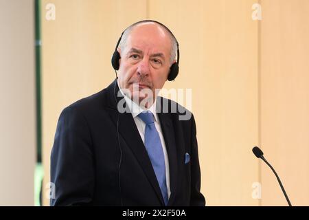 Brdo PRI Kranju, Slovénie. 22 avril 2024. Le président hongrois Tamas Sulyok prononce une conférence de presse lors de la célébration du 20e anniversaire de l'adhésion de la Slovénie à l'Union européenne au château de Brdo près de Kranj en Slovénie, le 22 avril 2024. Photo : Davor Puklavec/PIXSELL crédit : Pixsell/Alamy Live News Banque D'Images