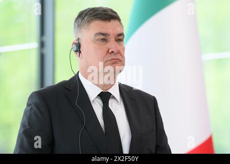 Brdo PRI Kranju, Slovénie. 22 avril 2024. Le Président de la Croatie Zoran Milanovic prononce une conférence de presse lors de la célébration du 20e anniversaire de l'adhésion de la Slovénie à l'Union européenne au château de Brdo près de Kranj en Slovénie, le 22 avril 2024. Photo : Davor Puklavec/PIXSELL crédit : Pixsell/Alamy Live News Banque D'Images