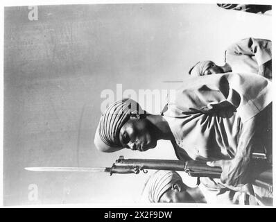 PHOTOGRAPHIES PRISES DE LA FORCE DE DÉFENSE SOUDANAISE - types , Armée britannique Banque D'Images