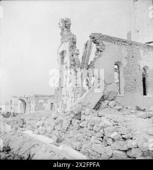 Photographies de Cecil Beaton au moyen-Orient de février à juillet 1942, montrant les dommages causés par la guerre, les bâtiments locaux et la vie quotidienne. Banque D'Images