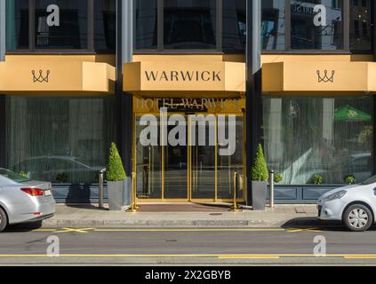 Genève, Suisse - 5 avril 2024 : Warwick Hôtel d'affaires moderne de luxe à Genève Banque D'Images