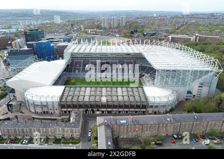 Une vue aérienne du terrain de St James' Park de Newcastle United à Newcastle upon Tyne, Northumberland, Angleterre le dimanche 21 avril 2024 (photo : Michael Driver | mi News) Banque D'Images