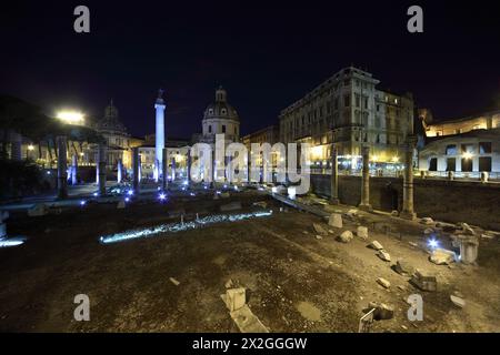 Basilique Ulpia est un bâtiment civique romain qui a été érigé dans le cadre du Forum de Trajan, colonnes Banque D'Images