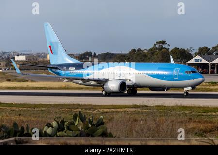 Getjet Airlines Boeing 737-85P (REG : LY-TUI) exploitant le vol KM626 à Milan pour KM Malta Airlines. Banque D'Images