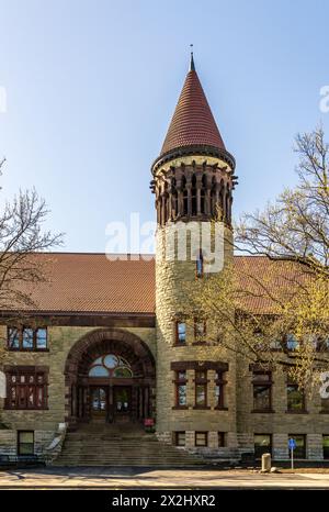 Façade de l'historique Orton Hall construit en 1893 et maintenant un symbole emblématique de l'Université d'État de l'Ohio à Columbus, OHIO Banque D'Images