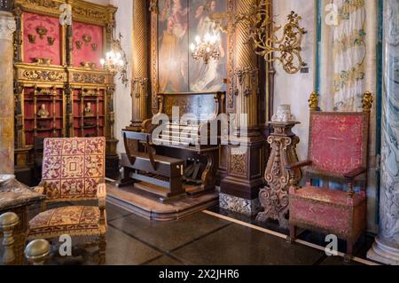 Miami, Floride, États-Unis - 03 11 2024 : partie de l'intérieur du musée Villa Vizcaya. Le musée et les jardins de Vizcaya est le Vizcaya du début du XXe siècle Banque D'Images