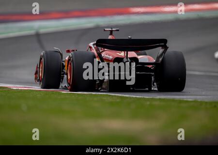 Shanghai, Chine, 21 avril, Charles Leclerc, de Monaco, concourt pour Ferrari. Jour de la course, manche 05 du championnat de formule 1 2024. Crédit : Michael Potts/Alamy Live News Banque D'Images
