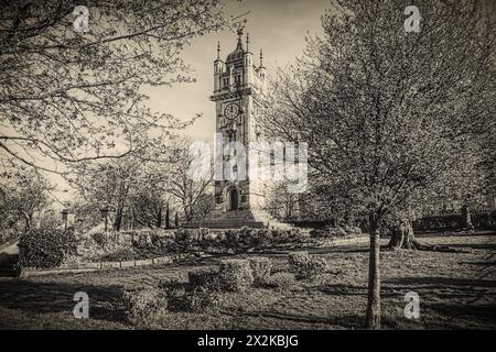 Whitehead public Clock Tower and public Park, Bury, Lancashire, Angleterre, Royaume-Uni Banque D'Images