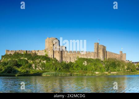 Géographie / voyage, Grande-Bretagne, pays de Galles, Pembrokeshire, Pembroke, CHÂTEAU DE PEMBROKE, AUTORISATION-DROITS-SUPPLÉMENTAIRE-INFO-NON-DISPONIBLE Banque D'Images