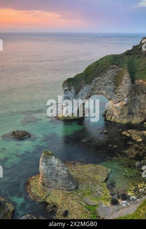 Géographie / voyage, Irlande du Nord, comté Antrim, Portrush, Elephant Rock, WHITE ROCKS, AUTORISATION-DROITS-SUPPLÉMENTAIRE-INFO-NON-DISPONIBLE Banque D'Images