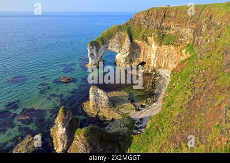 Géographie / voyage, Irlande du Nord, comté Antrim, Portrush, Elephant Rock, WHITE ROCKS, AUTORISATION-DROITS-SUPPLÉMENTAIRE-INFO-NON-DISPONIBLE Banque D'Images