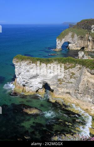 Géographie / voyage, Irlande du Nord, comté Antrim, Portrush, Elephant Rock, WHITE ROCKS, AUTORISATION-DROITS-SUPPLÉMENTAIRE-INFO-NON-DISPONIBLE Banque D'Images