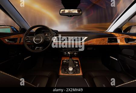 Intérieur de la luxueuse Audi A7 Banque D'Images