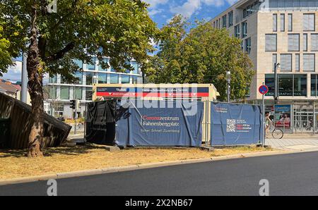 Ein Corona-Schnelltestzentrum in der Freiburg Innenstadt. (Freiburg im Breisgau, Allemagne, 07.08.2022) Banque D'Images