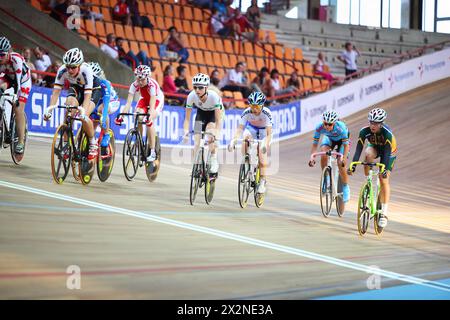 MOSCOU - 19 AOÛT : les cyclistes féminines aux championnats du monde juniors de l'UCI suivront le 19 août 2011 à Moscou, en Russie. Banque D'Images