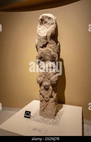 Totem de calcaire découvert à Gobeklitepe, Musée Sanlurfa, Sanliurfa, Turquie Banque D'Images