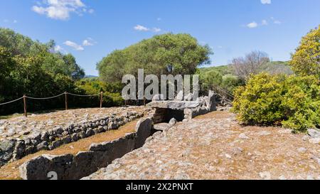 tombeau géant de li lolghi arzachena et nécropole li muri Banque D'Images