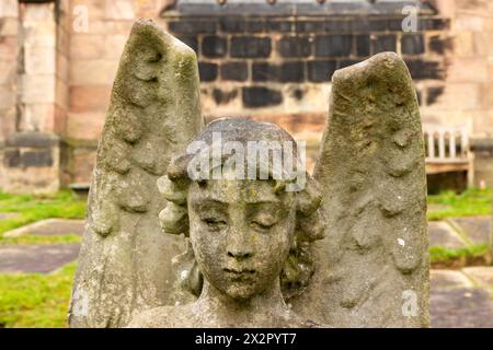 Pierre tombale victorienne. Prog Église de Marie, Sandbach. Banque D'Images