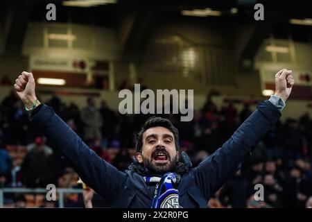 Milan, Italie. 22 avril 2024. Supporter de l'Inter avant le match de football Serie A entre Milan et l'Inter au stade San Siro, dans le nord de l'Italie - lundi 22 avril 2024. Sport - Soccer . (Photo de Spada/LaPresse) crédit : LaPresse/Alamy Live News Banque D'Images