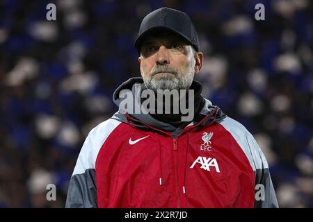 Bergame, Italie. 20 avril 2024. Italie, Bergame, 18 avril 2024 : Jurgen Klopp (entraîneur-chef de Liverpool) entre sur le terrain et passe sur le banc pendant le match de football Atalanta BC vs Liverpool, Europa League Quarter final 2ème étape Gewiss StadiumItalie, Bergame, 2024 04 18: Atalanta BC vs Liverpool FC, Europa League 2023/2024 Quarter final 2nd Leg au Gewiss Stadium (photo de Fabrizio Andrea Bertani/Pacific Press/Sipa USA) crédit : Sipa USA/Alamy Live News Banque D'Images