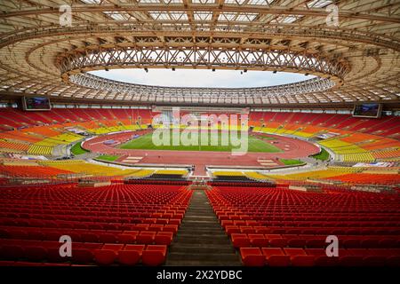 MOSCOU - 11 juin : Grand stade sportif du complexe olympique de Luzhniki pendant les compétitions internationales d'athlétisme défi mondial de l'IAAF défi de Moscou, juin Banque D'Images