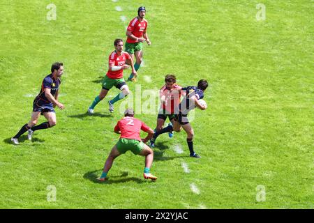 MOSCOU - JUIN 30 : joueurs de rugby sur la deuxième étape du championnat européen de rugby-7 dans le complexe sportif Luzhniki, le 30 juin 2012 à Moscou, Russie. PL Banque D'Images