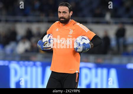 Rome, Latium. 23 avril 2024. Carlo Pinsoglio de la Juventus lors du match de deuxième manche de la demi-finale de la Coupe d'Italie entre Lazio et Juvenuts au stade olympique, Italie, le 23 avril 2024. Crédit crédit : massimo insabato/Alamy Live News Banque D'Images