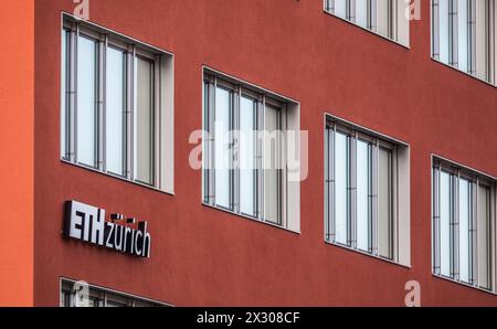 Zürich, Schweiz - 11. Januar 2021 : Blick auf den Campus der ETH Zürich à Zürich-Oerlikon. DAS Departement Architektur ist hier ansässig. Banque D'Images
