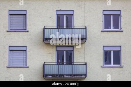 Zürich, Schweiz - 11. Janvier 2021 : Ein Altbau in der Stadt Zürich. Banque D'Images