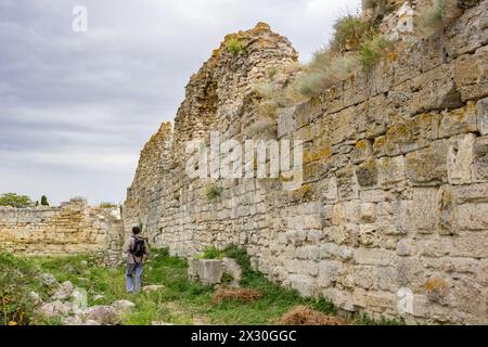 Musée-réserve historique et archéologique 'Chersonese Taurian' en Crimée, murs de la ville antique Banque D'Images
