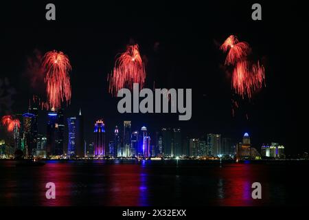 Feu d'artifice à la fête nationale du Qatar à Doha Banque D'Images