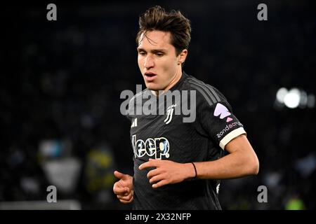 Federico Chiesa de la Juventus FC regarde pendant le match de demi-finale de la coupe d'Italie entre le SS Lazio et la Juventus FC au stade Olimpico à Rome (Italie), le 23 avril 2024. Banque D'Images