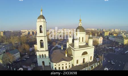 Temple de Sergius Radonezhsky (Trinité) à Rogozhskaya Sloboda en hiver, Moscou, Russie. Vue aérienne Banque D'Images