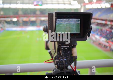 RUSSIE, MOSCOU- nov 02, 2014 : reportage vidéo à la locomotive du stade pendant le match entre le Dinamo et la locomotive. Banque D'Images