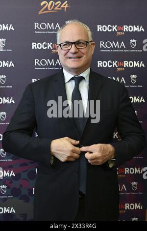 Rome, Italie. 24 avril 2024. Roberto Gualtieri lors de la conférence de presse pour présenter la 14ème édition de Rock in Roma 2024, Sala della Protomoteca, Campidoglio, 24 avril 2024, Rome, Italie. Crédit : Live Media Publishing Group/Alamy Live News Banque D'Images