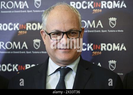 News - Conférence de presse Rock in Roma 2024 Roberto Gualtieri lors de la conférence de presse pour présenter la 14ème édition de Rock in Roma 2024, Sala della Protomoteca, Campidoglio, 24 avril 2024, Rome, Italie. Rome Proromoteca Campidoglio Italie Copyright : xDomenicoxCippitellix/xLiveMediax LPN 1327258 Banque D'Images