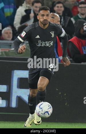 Rome, Italie. 23 avril 2024. Danilo de Juventus FC en action lors de la demi-finale deuxième manche - Coppa Italia match entre SS Lazio vs Juventus FC au stade Olimpic le 23 avril 2024 à Roma, italie score final 2-1 (crédit image : © Agostino Gemito/Pacific Press via ZUMA Press Wire) USAGE ÉDITORIAL SEULEMENT! Non destiné à UN USAGE commercial ! Banque D'Images