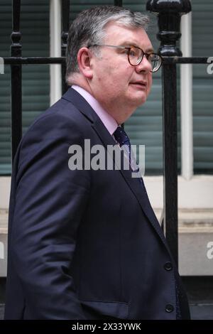 Londres, Royaume-Uni. 24 avril 2024. Iain Stewart, député conservateur de Milton Keynes South, a vu à Downing Street son après-midi. Crédit : Imageplotter/Alamy Live News Banque D'Images