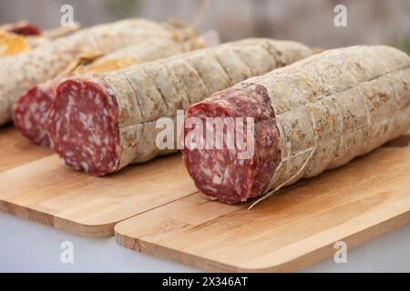 Italie, Lombardie, Crema, Festa del Salame Nobile Cremasco Festival, Salami Banque D'Images