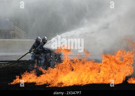 Formation des pompiers, aéroport DFW Banque D'Images