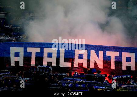 Bergame, Italie. 24 avril 2024. Les fans d'Atalanta lors du match de football Coppa Italia entre Atalanta et Fiorentina au stade Gewiss, dans le nord de l'Italie - mercredi 24 avril 2024. Sport - Soccer . (Photo de Spada/LaPresse) crédit : LaPresse/Alamy Live News Banque D'Images