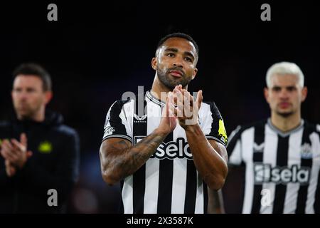 LONDRES, Royaume-Uni - 24 avril 2024 : Callum Wilson de Newcastle United applaudit les fans après le match de premier League entre Crystal Palace FC et Newcastle United FC à Selhurst Park (crédit : Craig Mercer/ Alamy Live News) Banque D'Images