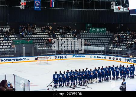 Cergy Pontoise, France. 24 avril 2024. Illustration de l'hymne français lors du match international amical de hockey sur glace entre la France et la Slovénie le 24 avril 2024 à Aren'Ice à Cergy-Pontoise, France - photo Alexandre Martins/DPPI crédit : DPPI Media/Alamy Live News Banque D'Images