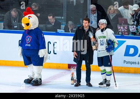 Cergy Pontoise, France. 24 avril 2024. Bine MASIC de Slovénie lors du match amical international de hockey sur glace entre la France et la Slovénie le 24 avril 2024 à Aren'Ice à Cergy-Pontoise, France - photo Alexandre Martins/DPPI crédit : DPPI Media/Alamy Live News Banque D'Images