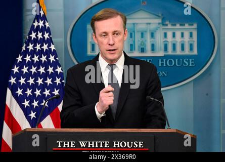 Washington, États-Unis. 24 avril 2024. Le Conseiller à la sécurité nationale des États-Unis Jake Sullivan participe au briefing quotidien dans la salle James S Brady Press Briefing de la Maison Blanche à Washington, DC, États-Unis, le mercredi 24 avril 2024. Photo de Ron Sachs/Pool via CNP/ABACAPRESS.COM crédit : Abaca Press/Alamy Live News Banque D'Images