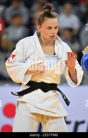 Zagreb, Croatie. 25 avril 2024. La belge Ellen Salens photographiée en action lors d'un combat dans la compétition féminine -48kg aux Championnats d'Europe de judo à Zagreb, Croatie, le jeudi 25 avril 2024. Le tournoi se déroule du 25 au 27 avril. BELGA PHOTO NIKOLA KRISTC crédit : Belga News Agency/Alamy Live News Banque D'Images